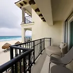 Royal Select At Grand Park Royal Cancun (Adults Only)