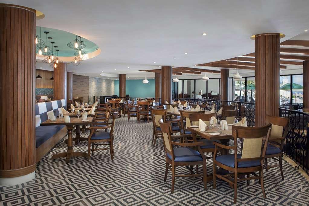 The Royal Sands & 5* Cancun