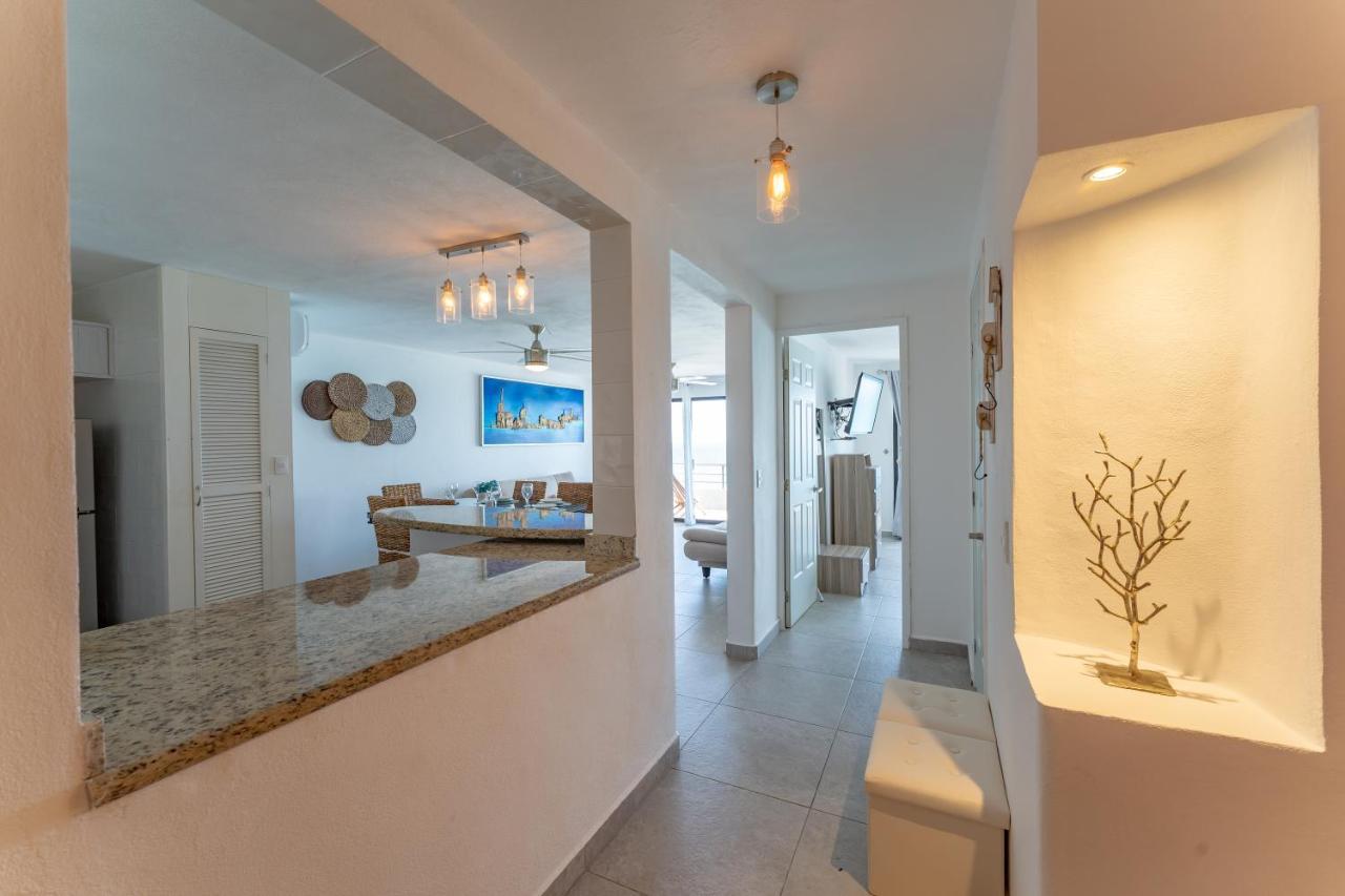 Sparkling Ocean View In Apartment