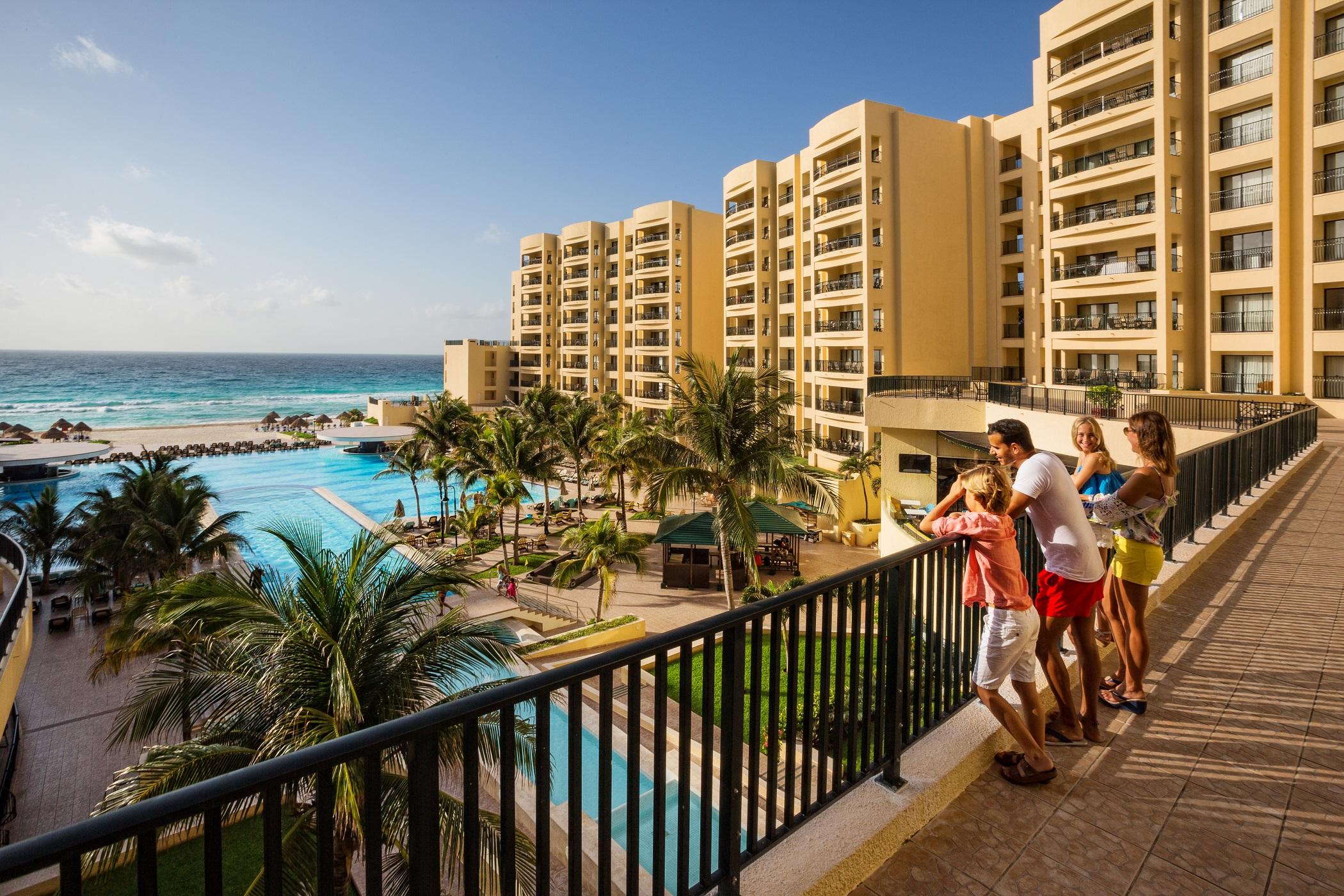 The Royal Sands & Resort Cancun