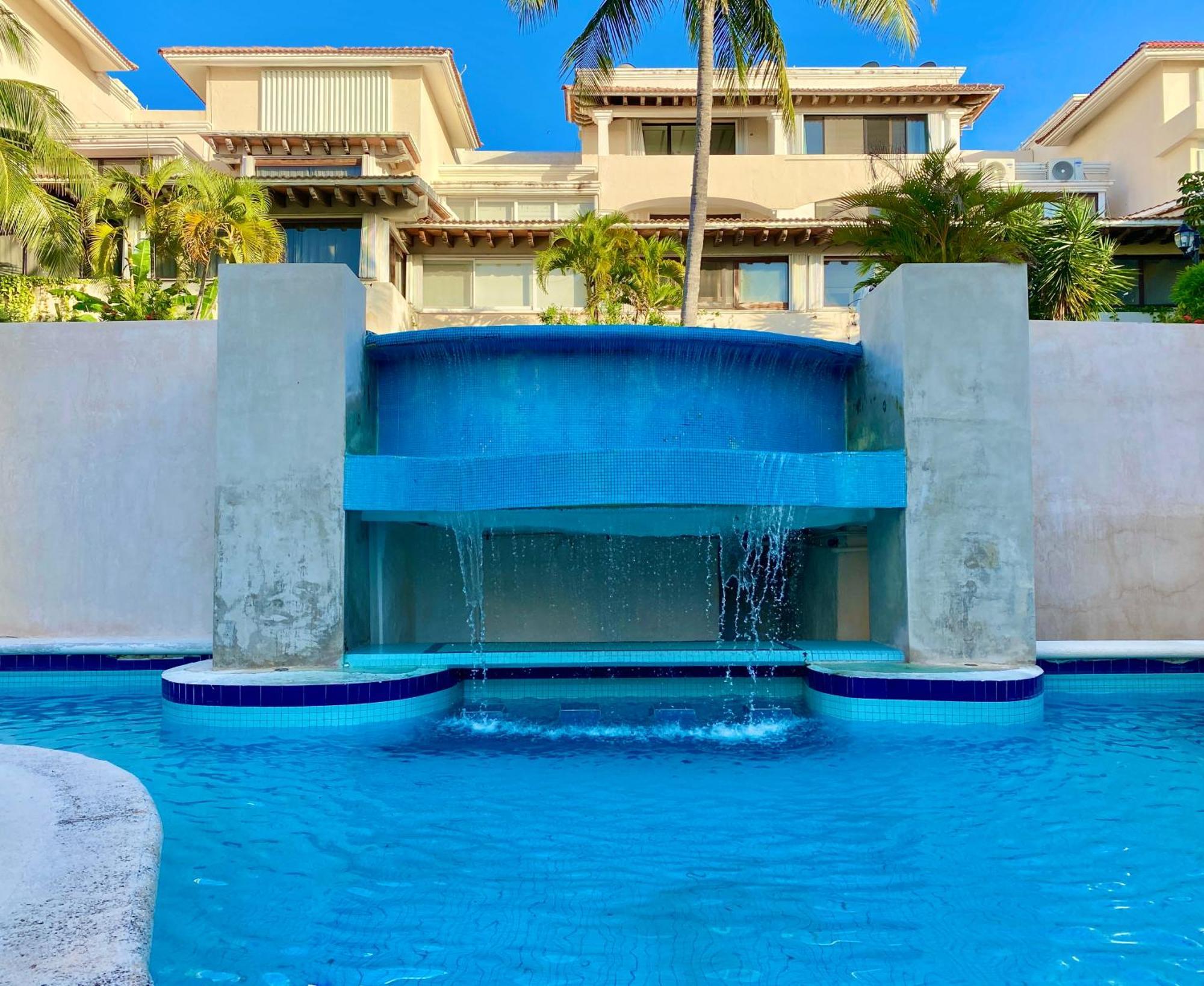 Cascada By Andiani Travel * Cancun