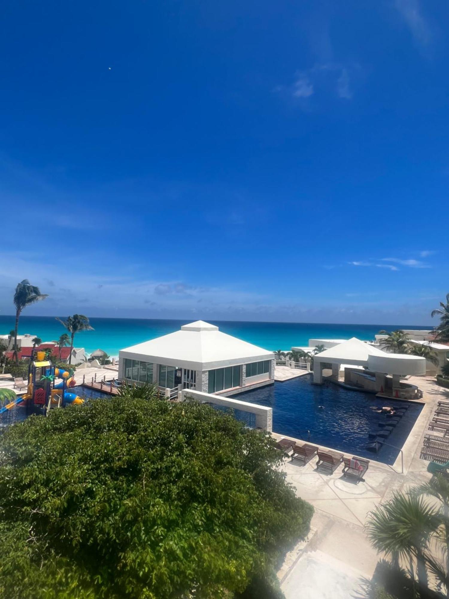 Hermoso Depto Con Vista Al Mar En Zona Hotelera. * Cancun