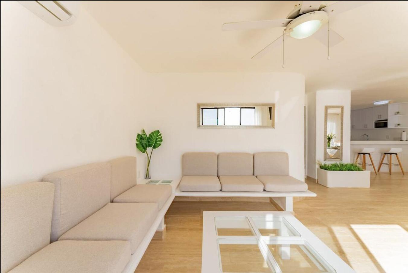 Apartment Beachfront In Zone *