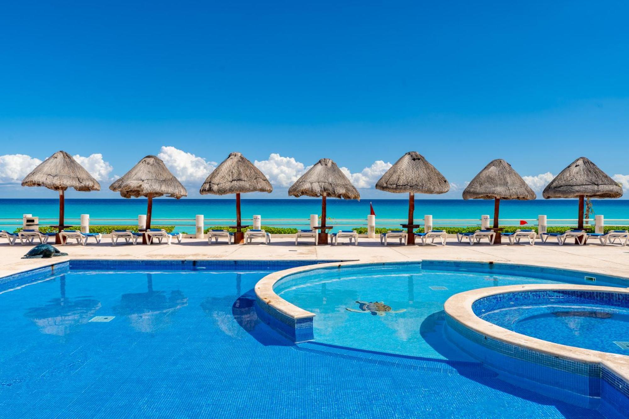 Beachfront In Zone Apartment *