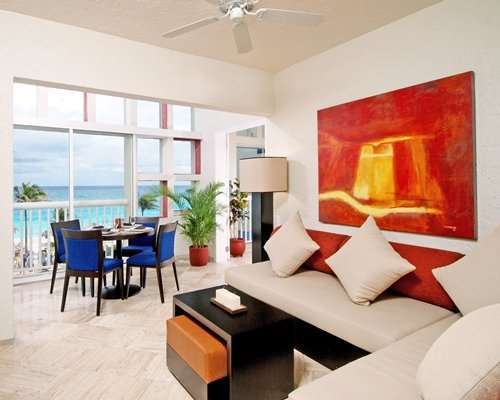 Hotel Club Regina Cancun