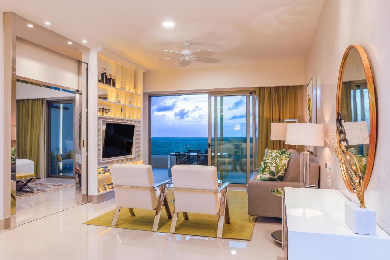 Garza Blanca Resort