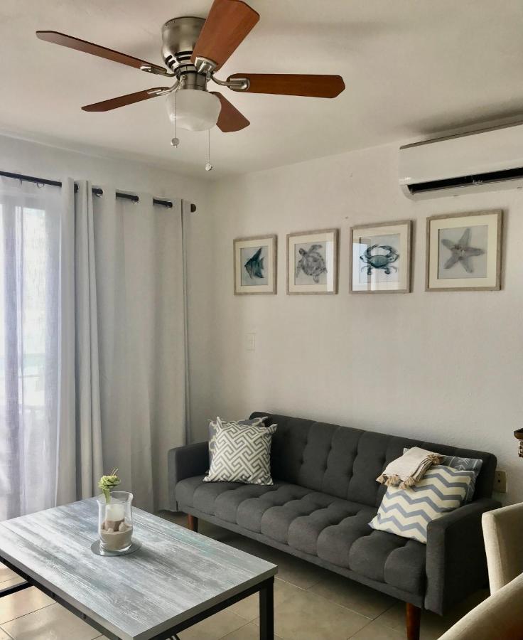 Apartment Cancun Hotel Zone, Beachfront 2 Bedroom Apartment - Prime Location Cancun