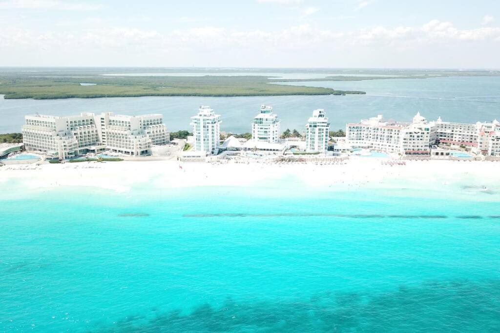 Estudio 2a Sobre La Playa, Piscina, Gimnasio, Excelente Opcion Apartment Cancun
