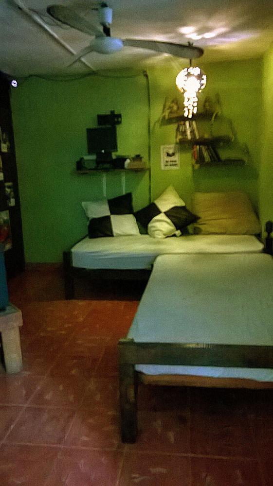 Mayan Hostel Hotel