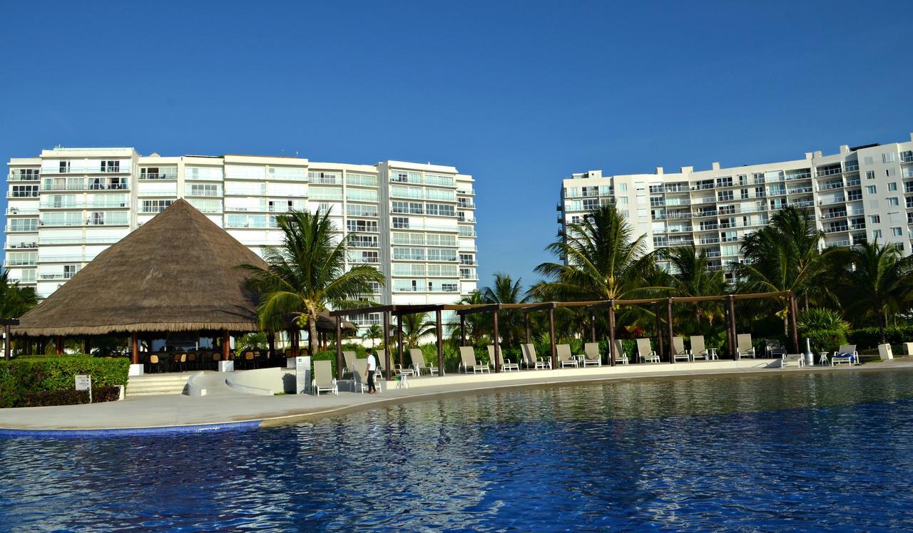 Ocean Front Amara's Condo...best Layout Views * Cancun