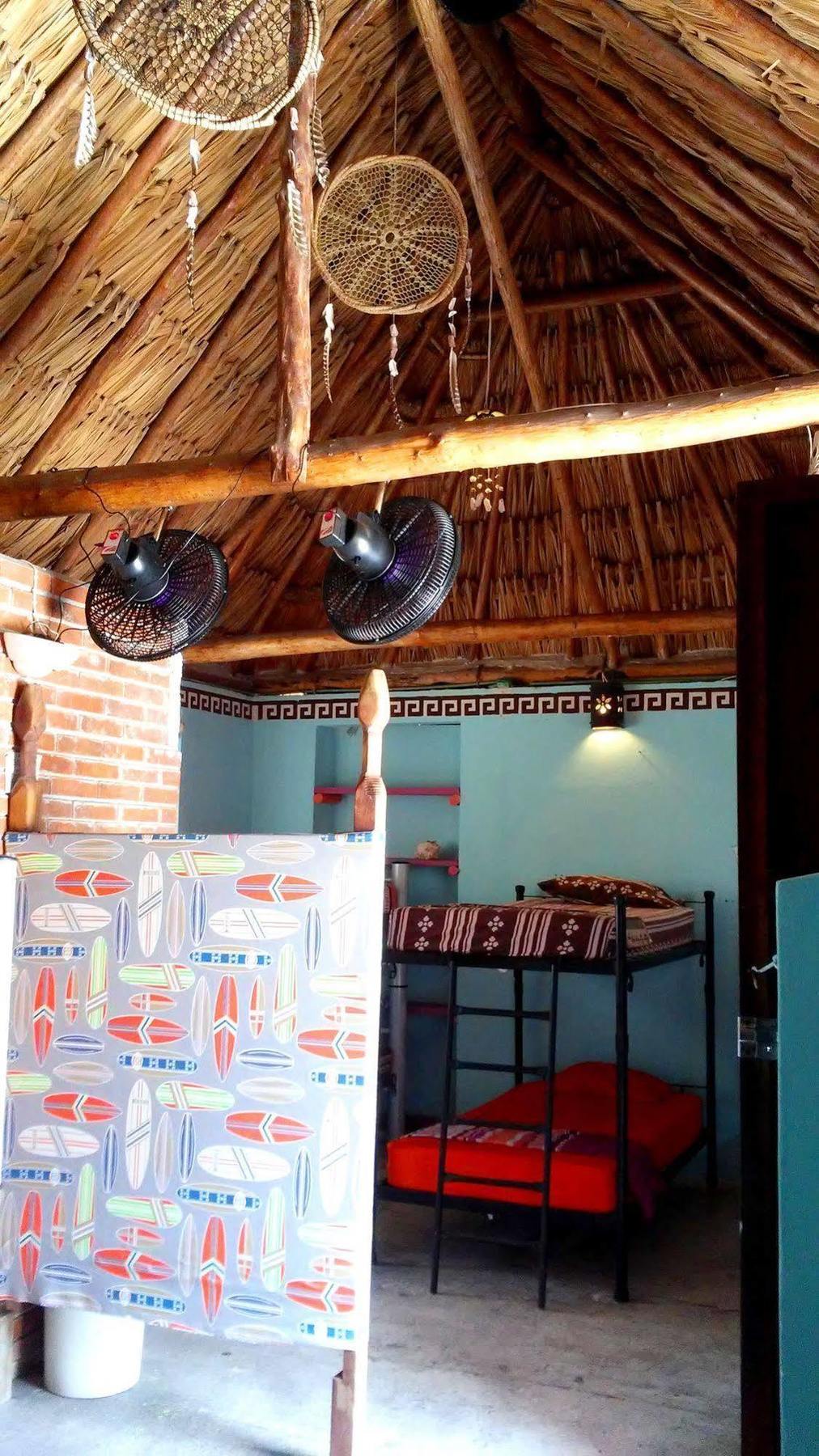 Mayan Hostel Hotel *