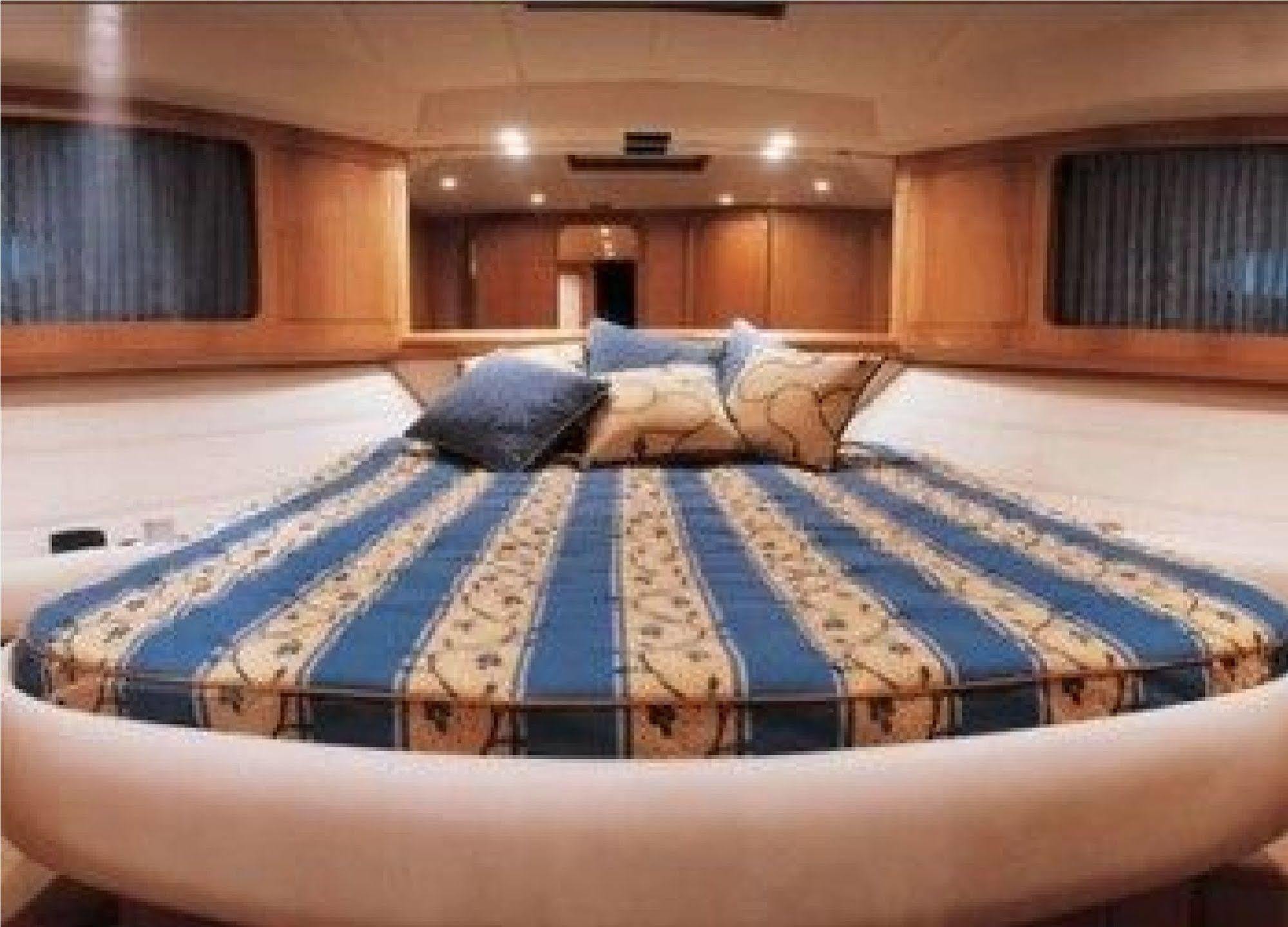Boat And Bed Ocean View Cancun