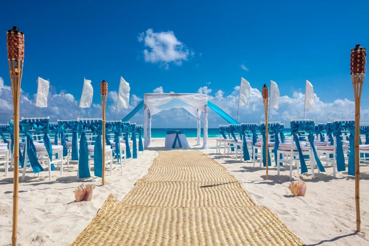 Crown Paradise Club Resort Cancún