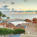 Beach Apartment With Terrace Ocean View, Brisas Cancun 1 Bdrm Hotel Zone