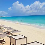 Brand New Studio At The Beach 3D