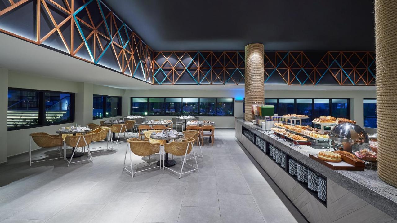 Fiesta Americana Condesa 5*