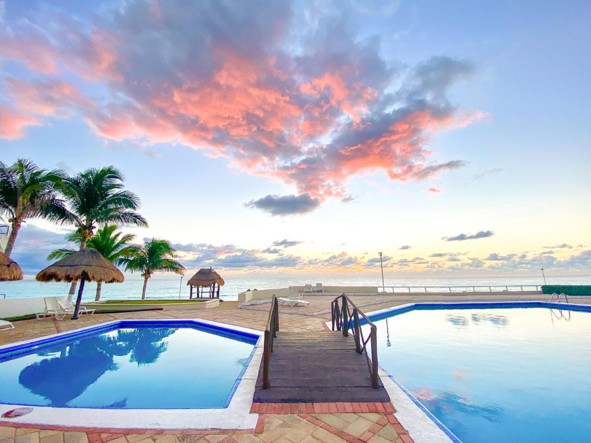 Beach Front 1bdrm Spacious Condo Brisas Cancun Zona Hotelera 06 *