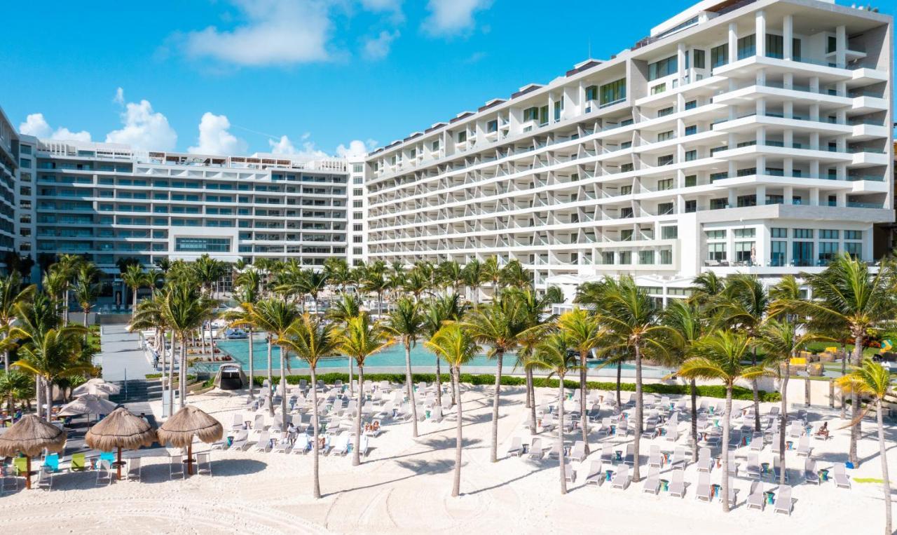 Garza Blanca Resort