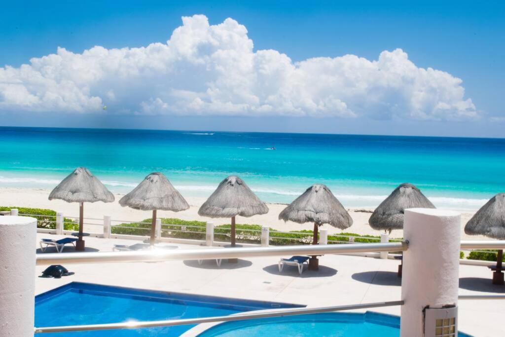 Beachfront Marlin 107 Apartment *