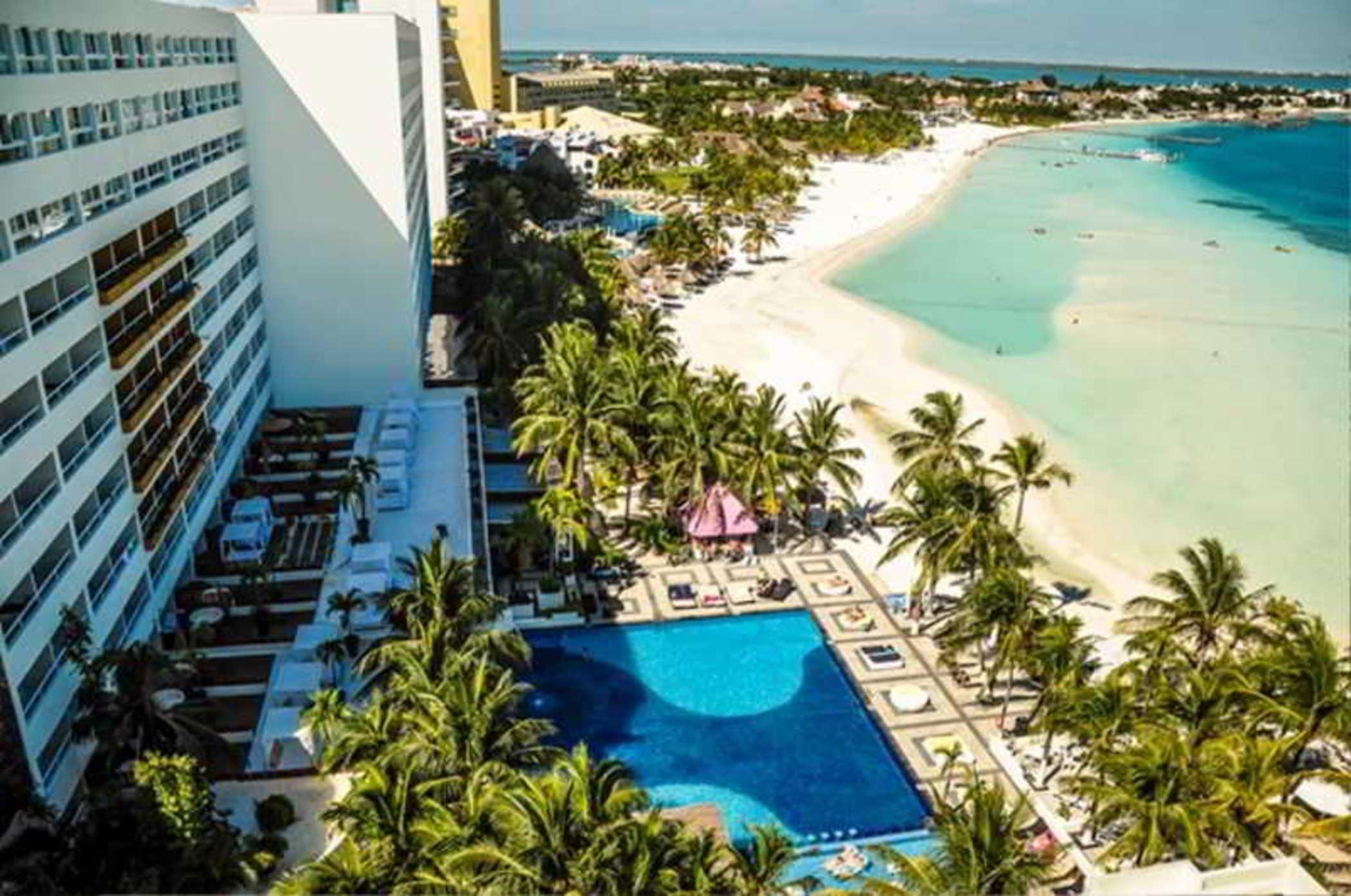 Resort Dreams Sands & (adults Only) Cancun