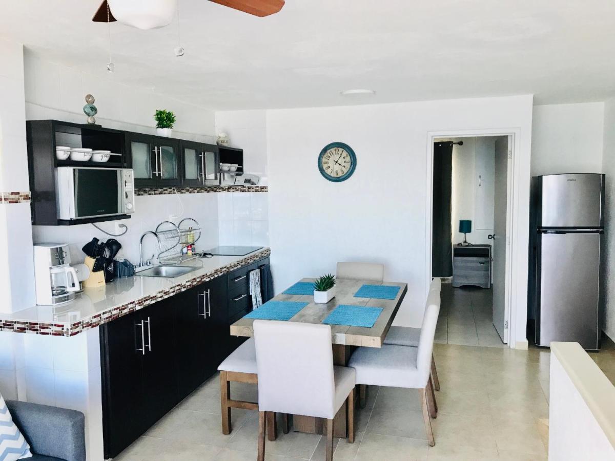 Apartment Cancun Hotel Zone, Beachfront 2 Bedroom Apartment - Prime Location