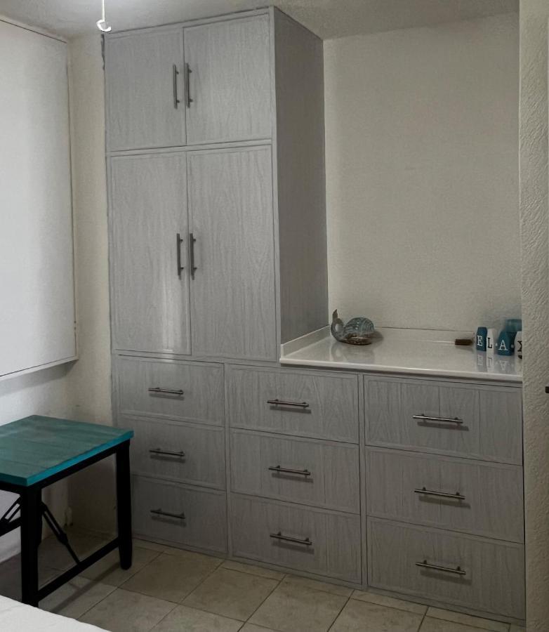Cancun Hotel Zone, Beachfront 2 Bedroom Apartment - Prime Location