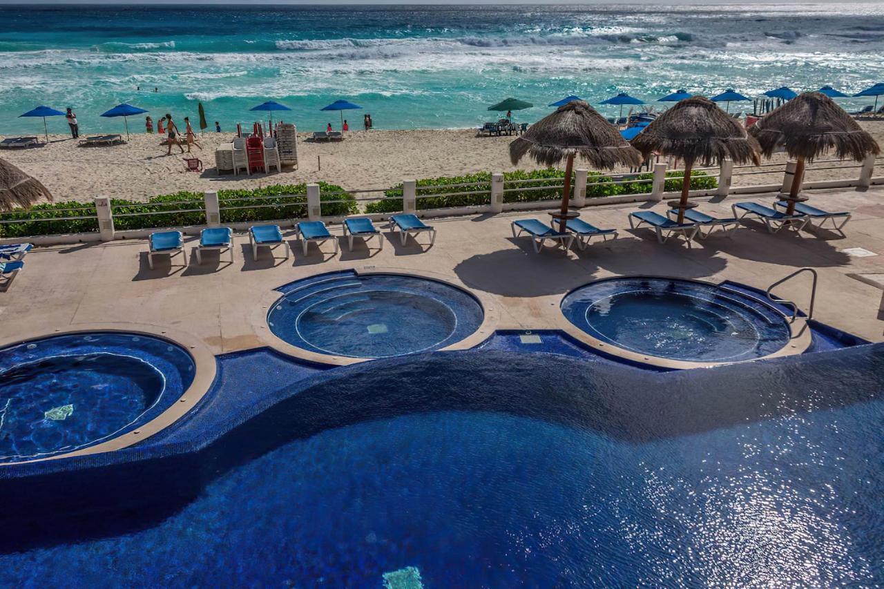 Apartment Cancun Hotel Zone, Beachfront 2 Bedroom Apartment - Prime Location Cancun