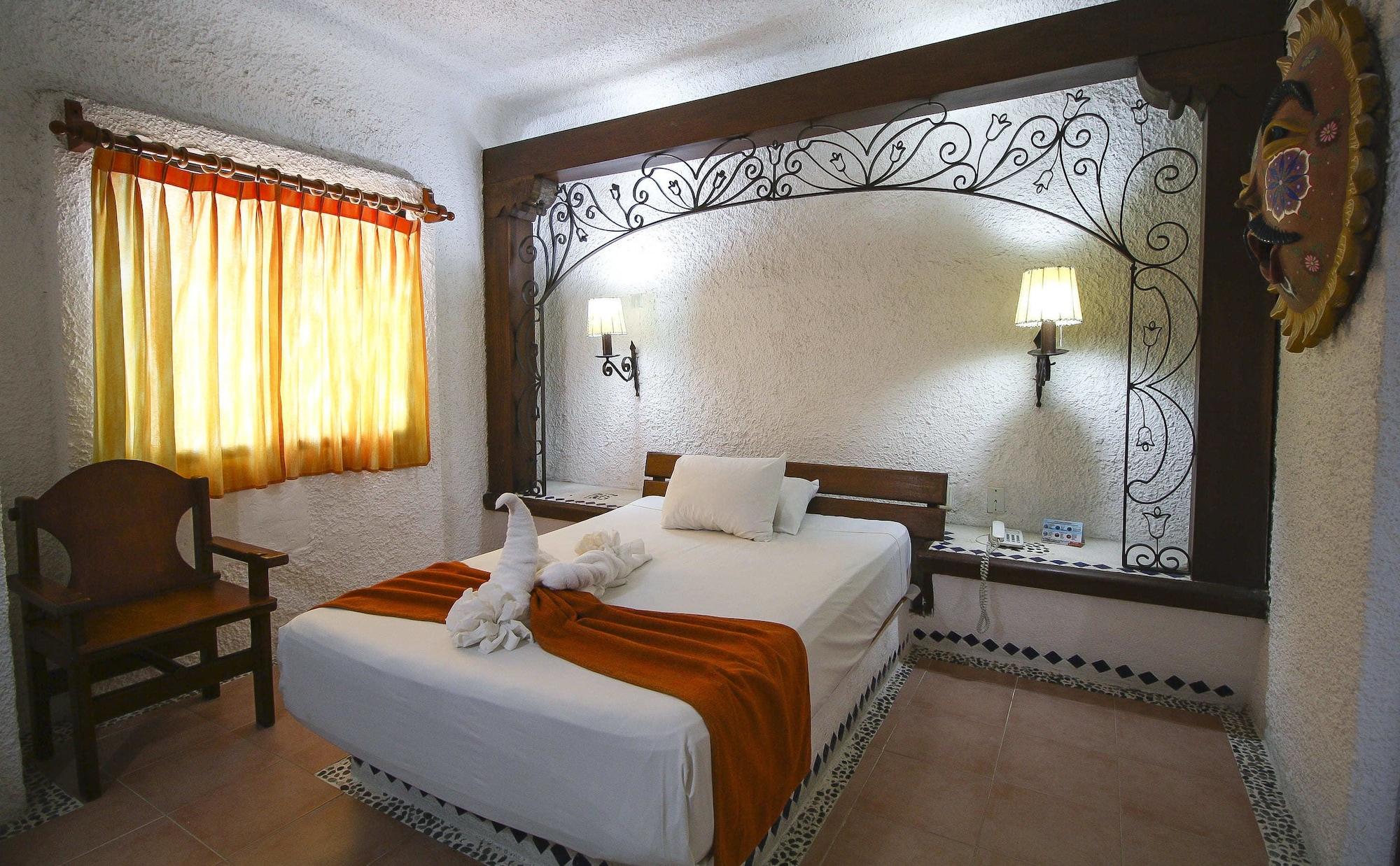 Hotel Xbalamque & Centro