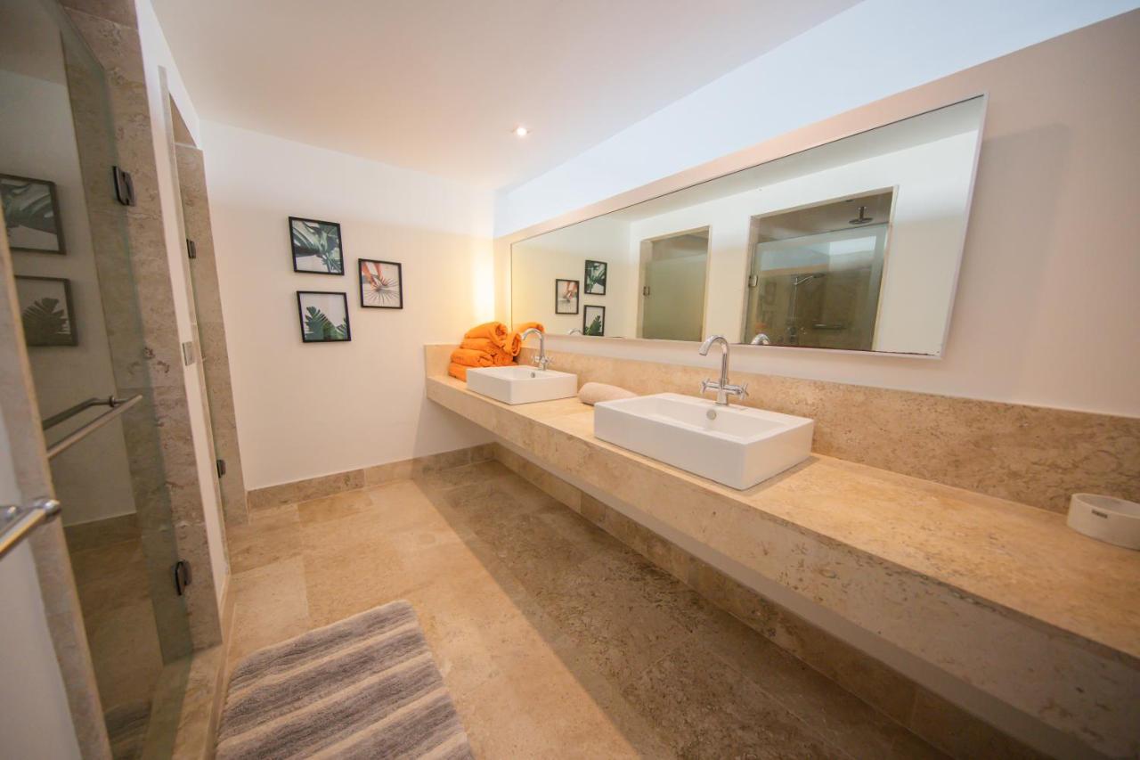 Apartment Beautiful Penthouse By The
