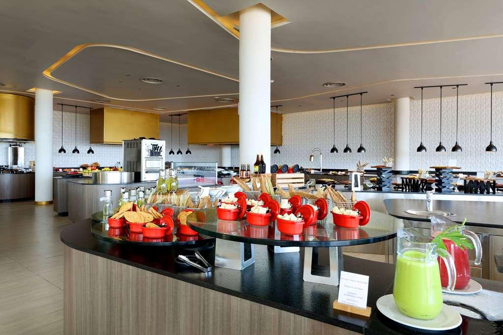 Grand Palladium Costa Mujeres Hotel *