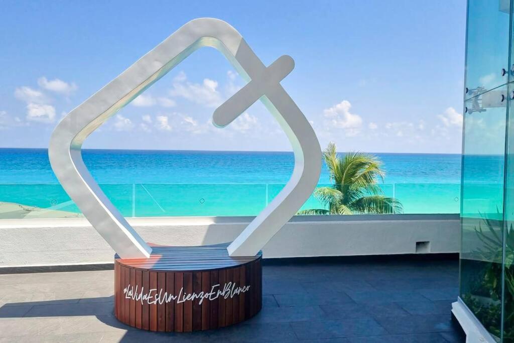 Luxury Ocean Front Apartment, 2 Bedroom Beach, Gym, Apartment *