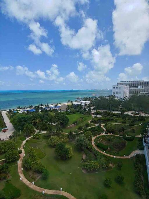 Luxury Beachfront Amara * Cancun