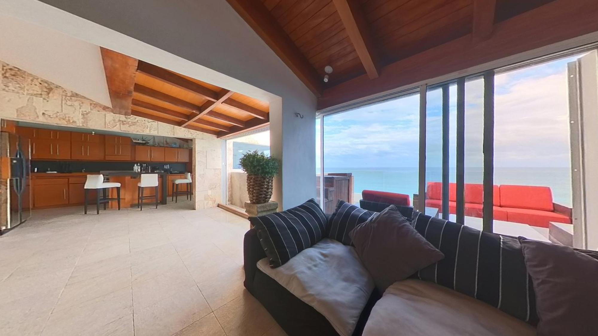 Penthouse Plaza Sv Apartment