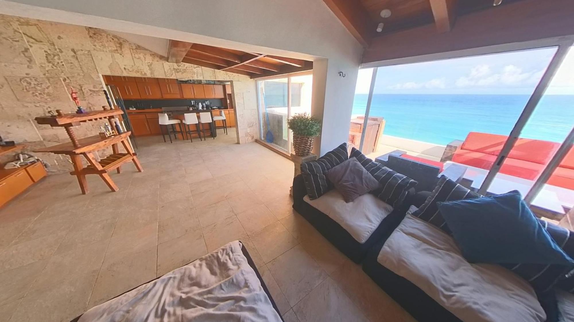Penthouse Plaza Sv Apartment