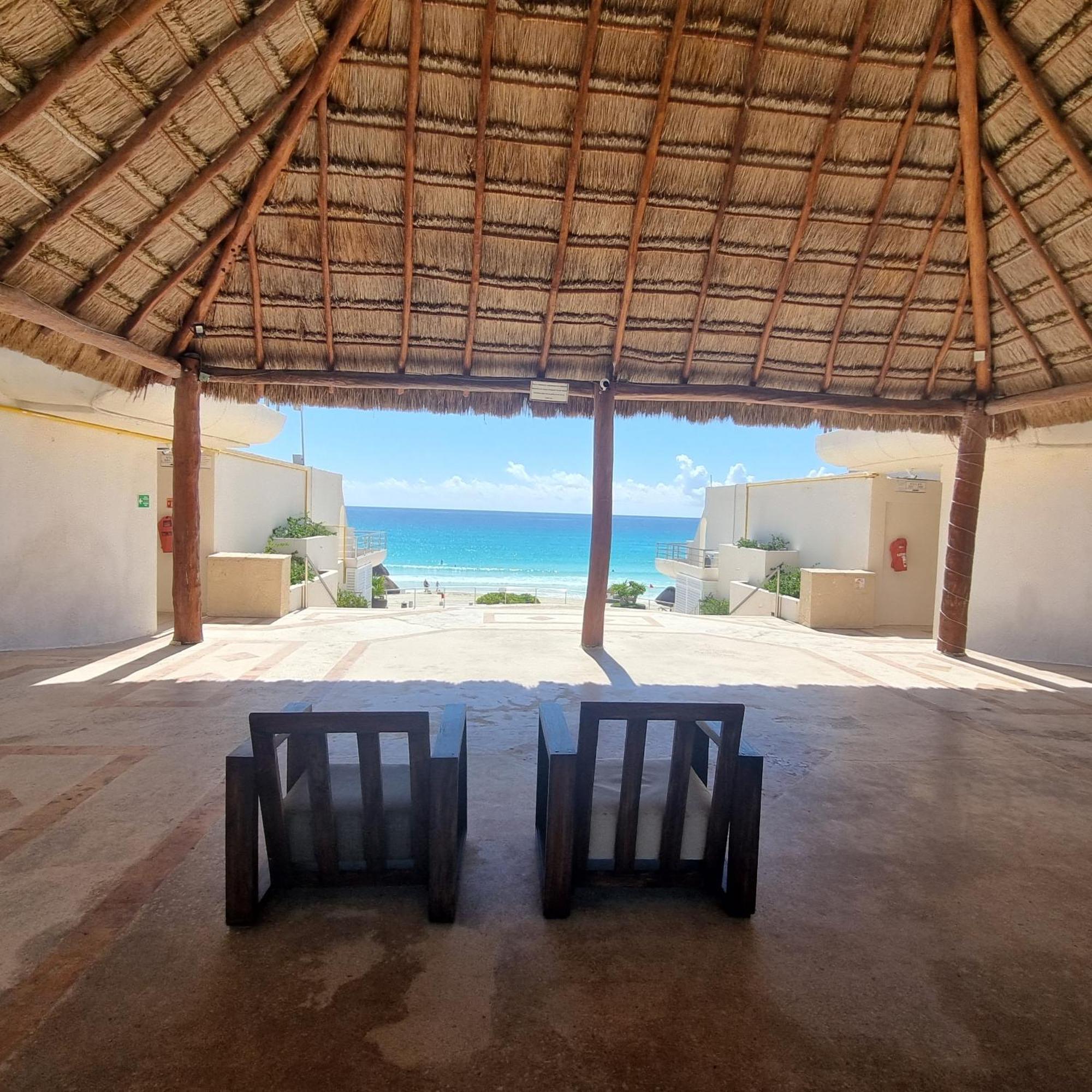 Apartment Beachfront Marlin 107 Cancun