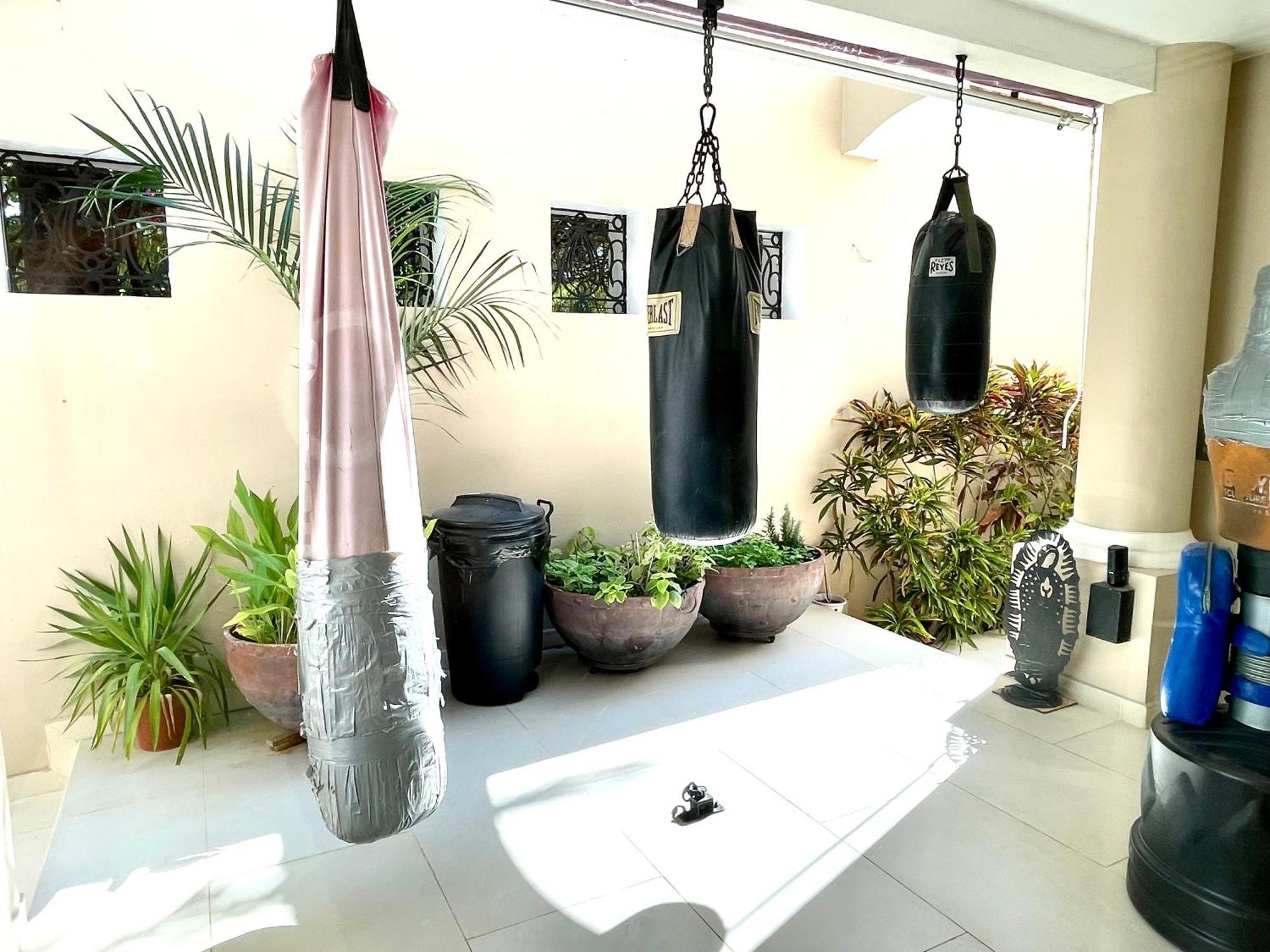 Villa Exclusive Beachfront Luxury Villa, Private Gym, Personalized 5 Star-service, Direct Access Cancun