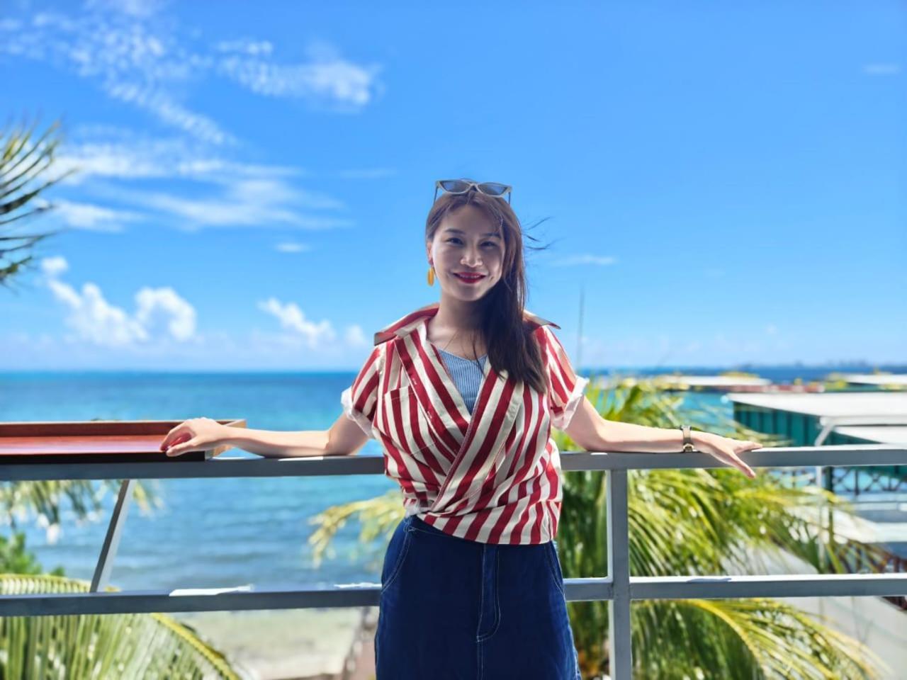 Apartment On The - Seaside Sunrise Haven 1 - Sea View *