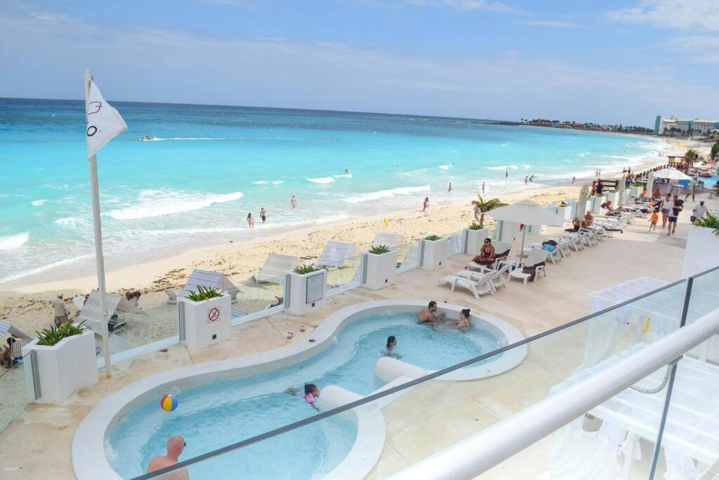Apartment Brand New At The Beach, Sunset View *