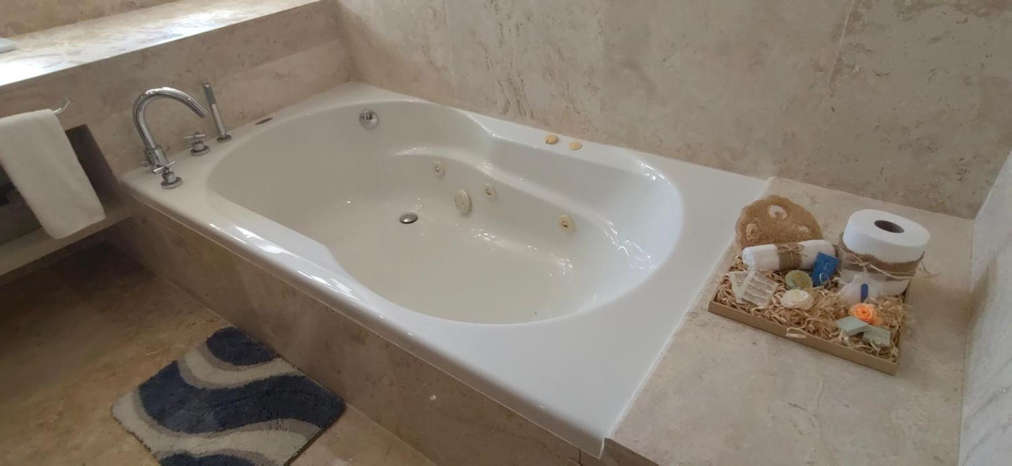 La Amada Residences, Luxury Penthouse. Apartment