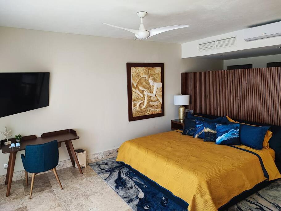 La Amada Residences, Luxury Penthouse. Apartment