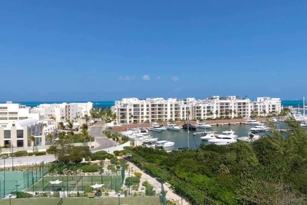 Apartment La Amada Residences, Luxury Penthouse. *