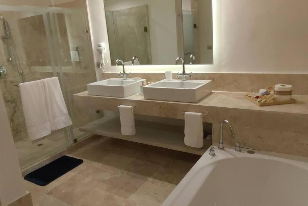 La Amada Residences, Luxury Penthouse. * Cancun