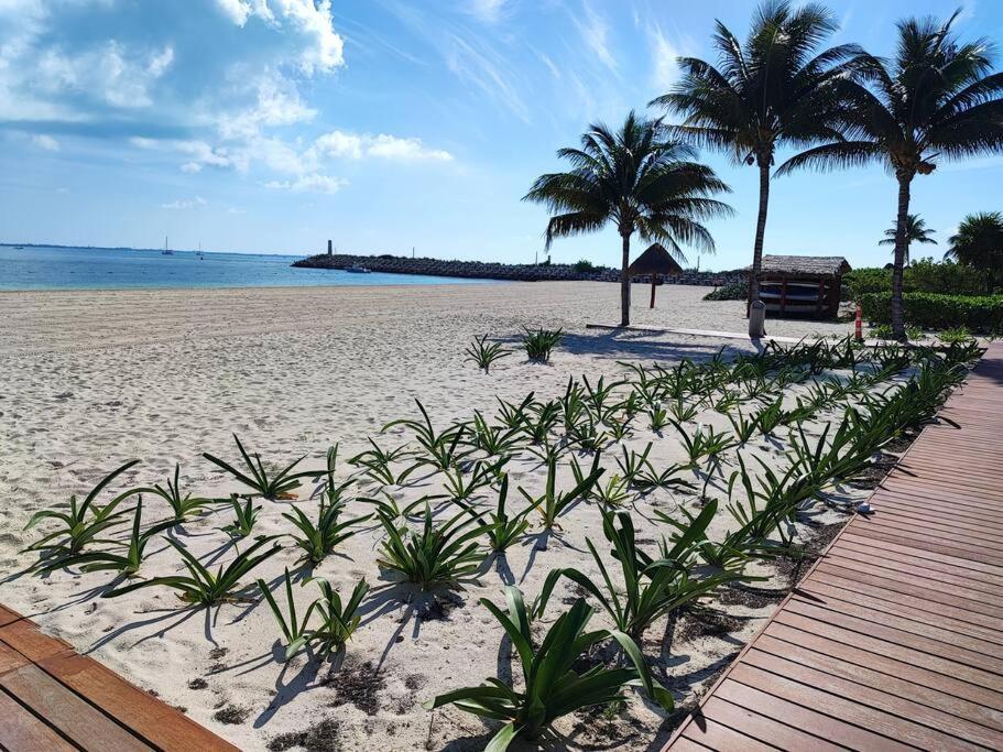 Apartment La Amada Residences, Luxury Penthouse. Cancun