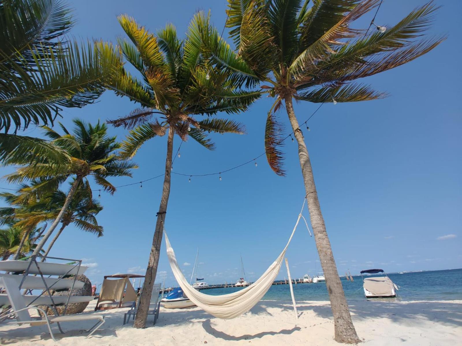 On The Surfers Sunrise Haven 2 * Cancun