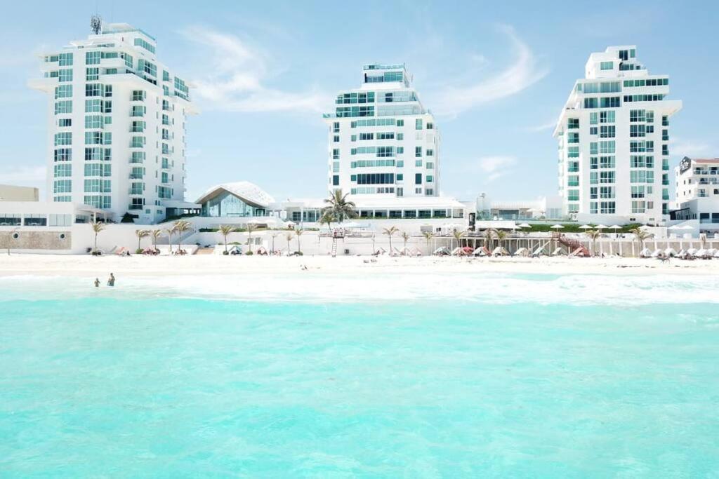 Apartment New At The Beach, Pool, Gym, 2d *