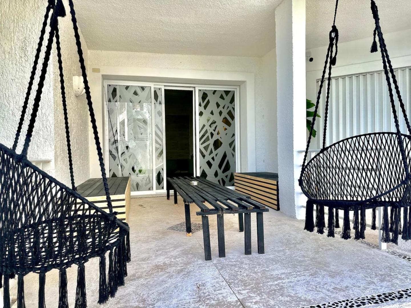 Zone Oceanside 2 Bedroom 2 Bath Apartment *