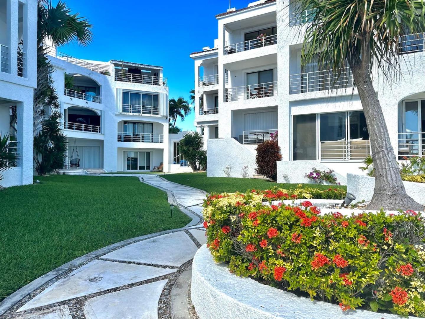 Apartment Zone Oceanside 2 Bedroom 2 Bath