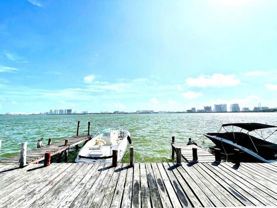 Luxurious Lagoon-front In Zone Tranquility Meets Elegance Near Attractions And Beaches Apartment Cancun
