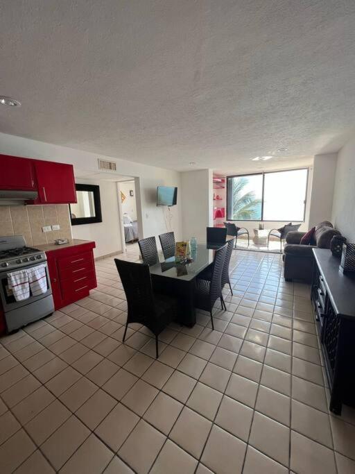 Luxurious Beachfront Getaway With Panoramic Views - Book Today Apartment Cancun