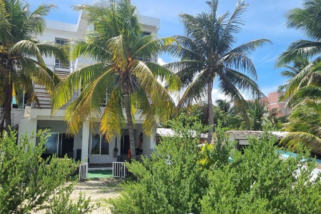 House & Yacht Seaside Sunrise Haven Villa Cancun